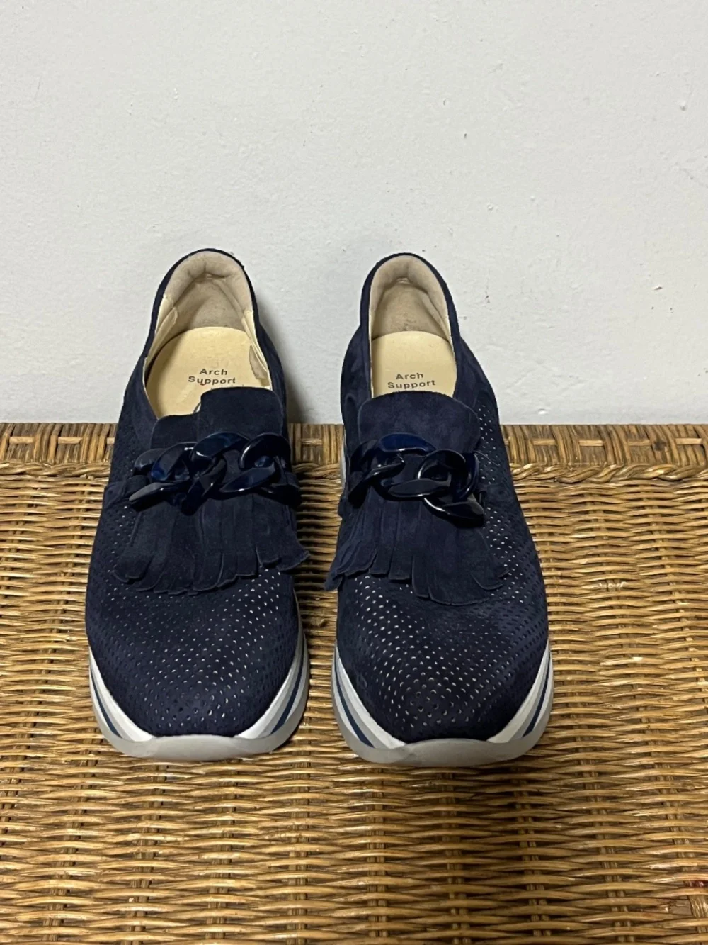 Softwaves Caddie Blue Suede Caddie Platform Sneakers.  Sz. 40.5 /U.S 9.5